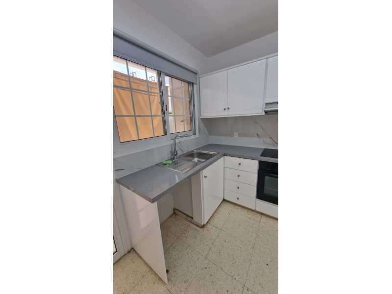 Unfurnished 2 bed apartment in Petridia