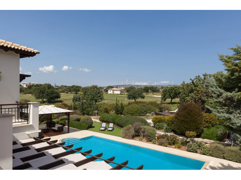 5 bedroom villa for long term rent