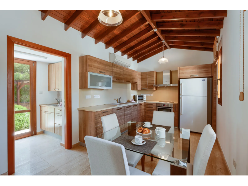 5 bedroom villa for long term rent