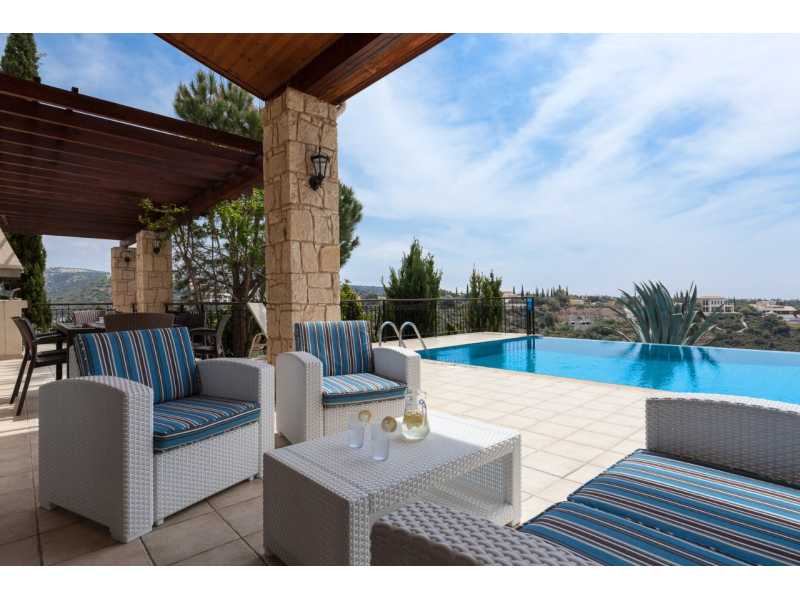 Lovely villa for long term rent in Aphrodite Hills
