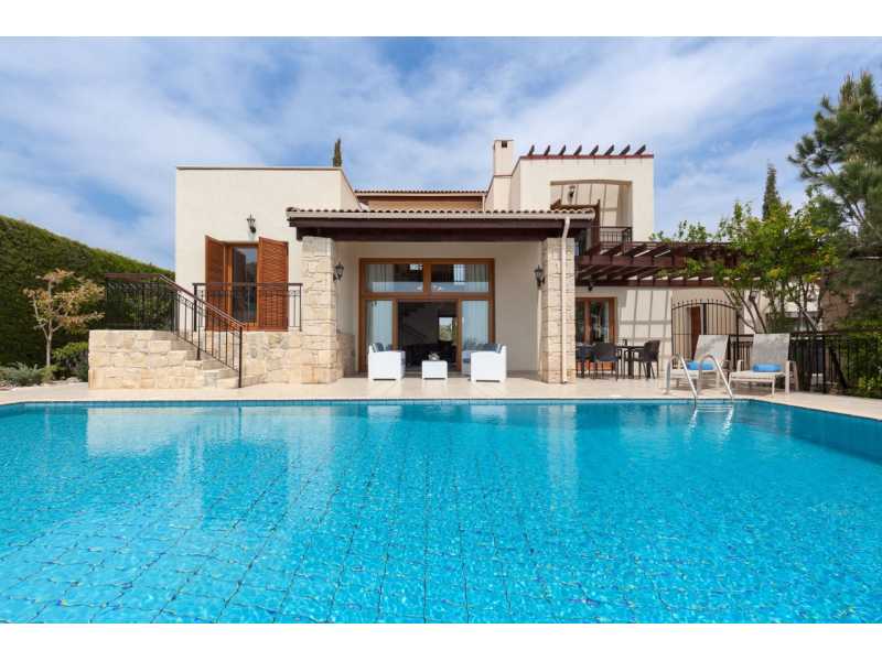 Lovely villa for long term rent in Aphrodite Hills