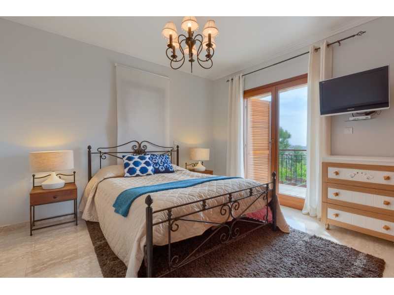 Lovely villa for long term rent in Aphrodite Hills