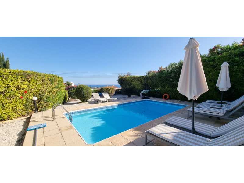 Lovely villa for long term rent in Kissonerga