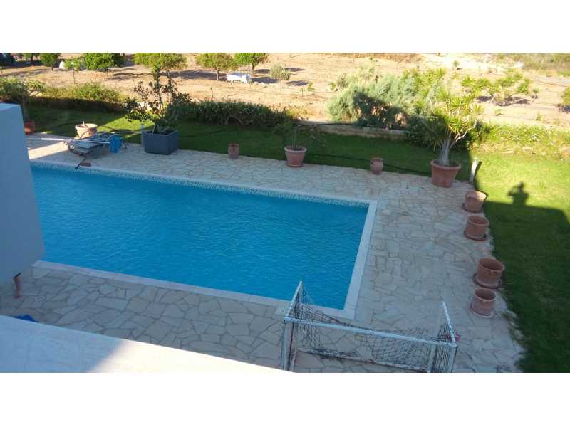 Spacious villa for long term rent in Coral bay