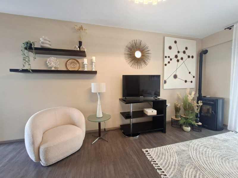 Lovely 2 bedroom apartment for long term rent