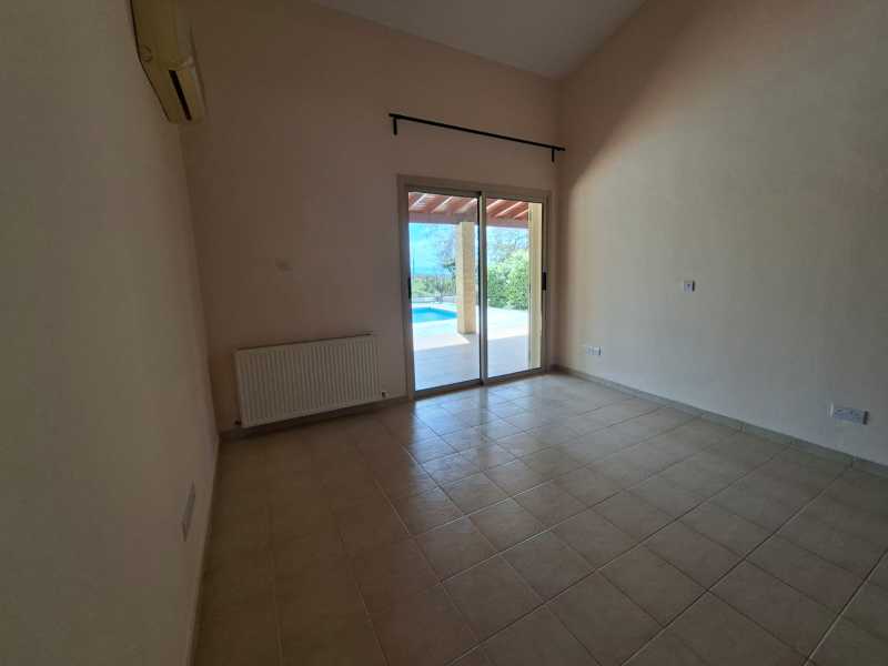 Lovely bungalow for long term rent in Mesoyi