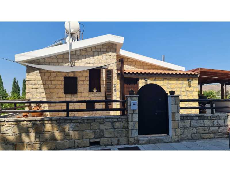 Traditional villa for long term rent