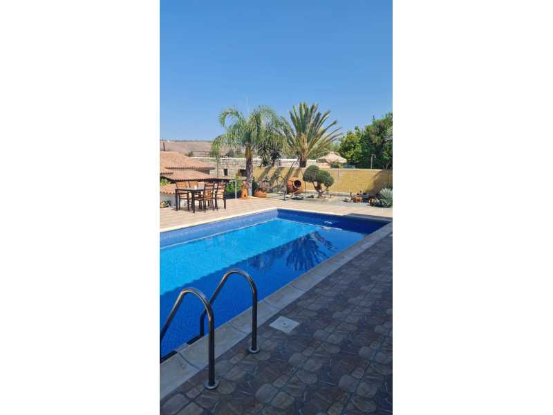 Traditional villa for long term rent