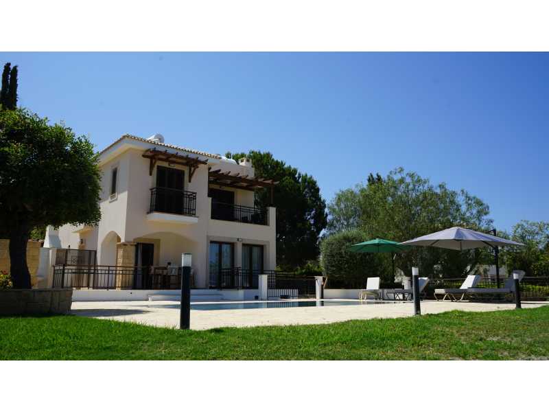 Beautiful villa for long term rent