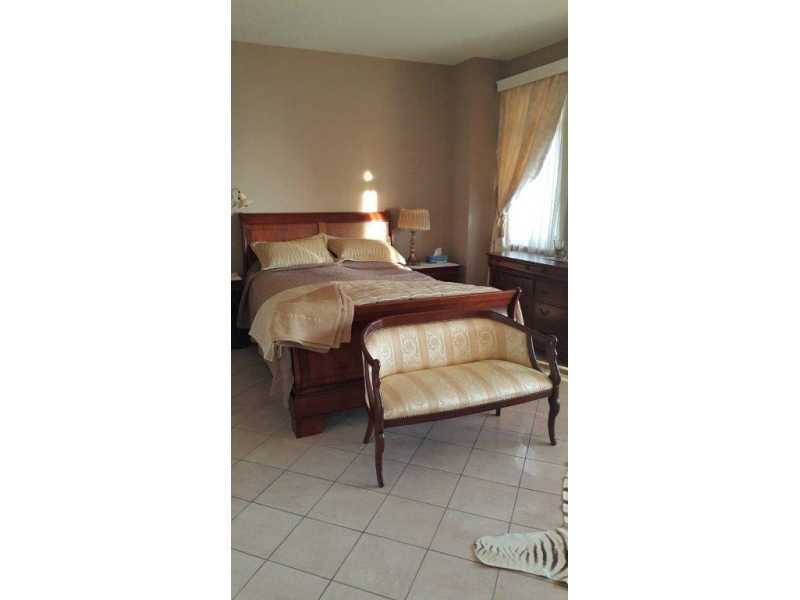Resale villa for sale in Tala