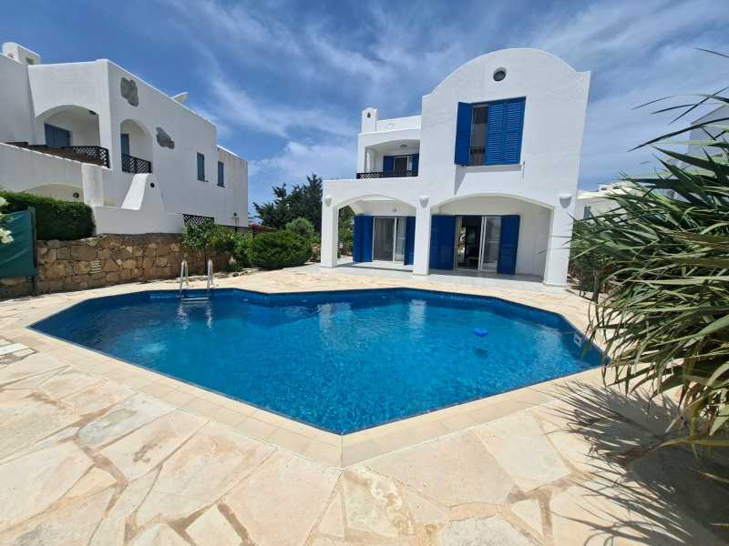Cosy detached villa for long term rent in Chloraka