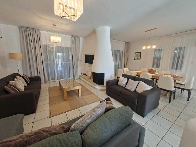Cosy detached villa for long term rent in Chloraka