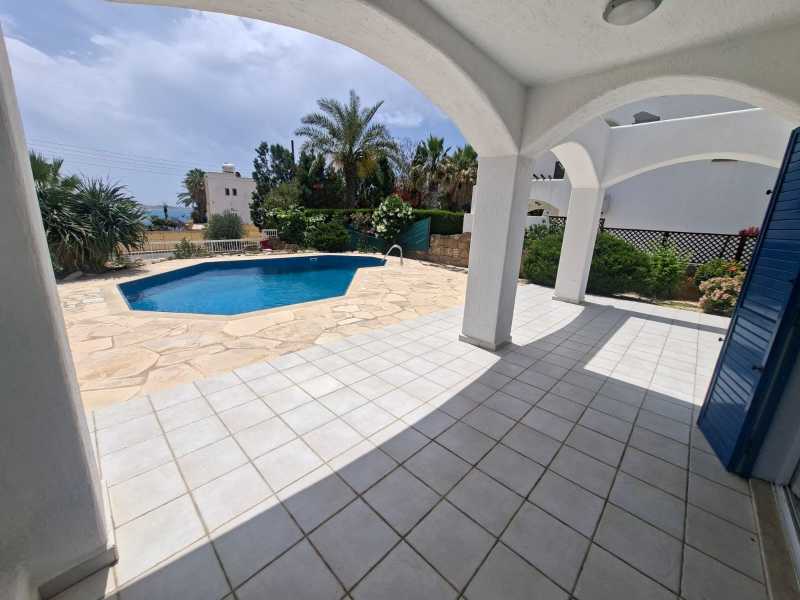 Cosy detached villa for long term rent in Chloraka