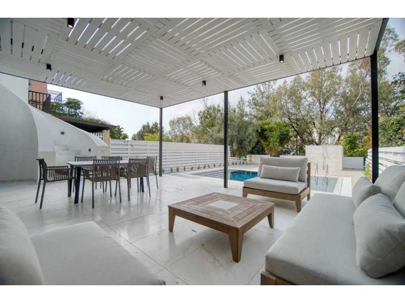 Lovely villa for long term rent in Tala