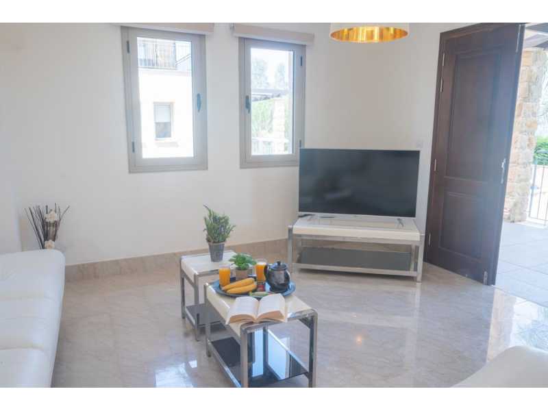 4 Bedrooms villa in Polis area