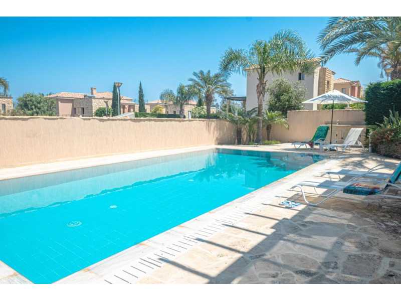 4 Bedrooms villa in Polis area