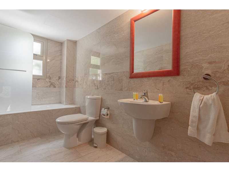 3 bedrooms villa for long term rent
