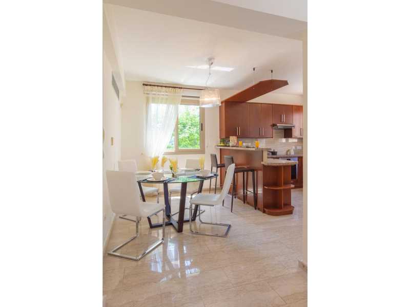 3 bedrooms villa for long term rent