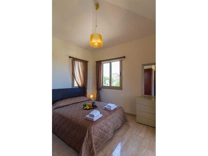 3 bedrooms villa for long term rent