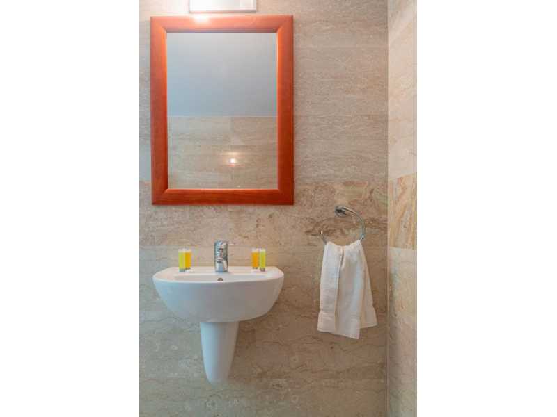 3 bedrooms villa for long term rent