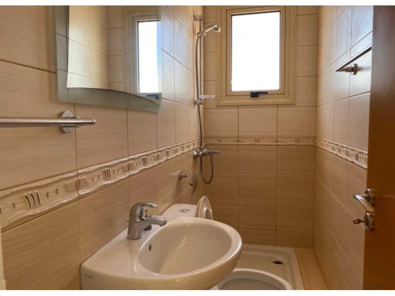 Unfurnished detached villa for long term rent