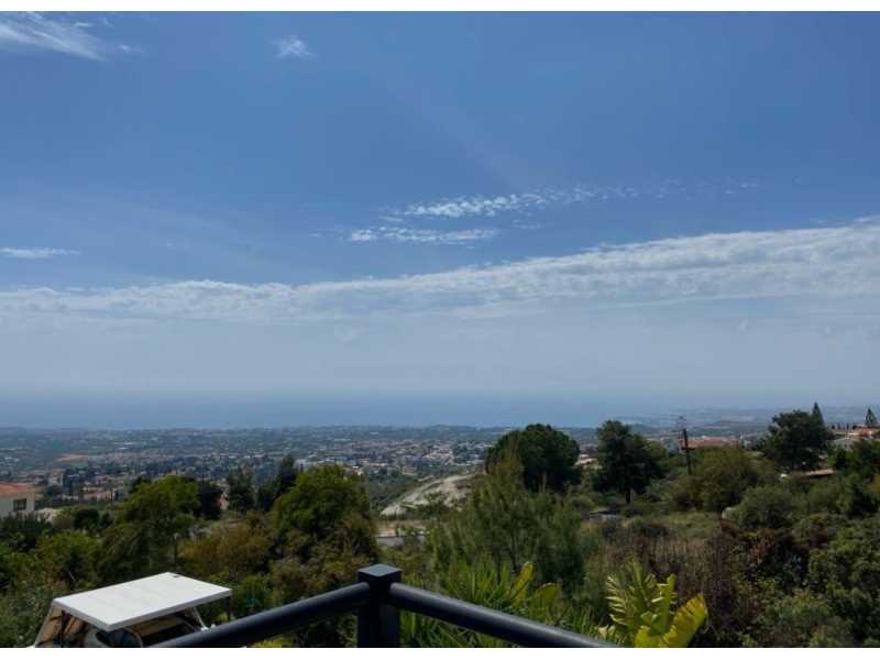 Unfurnished detached villa for long term rent