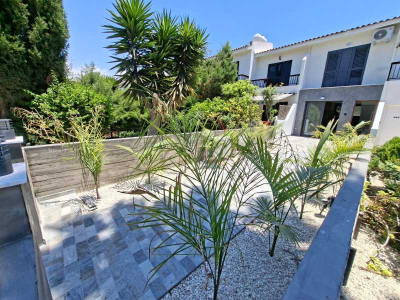 Full renovated lovely apartment