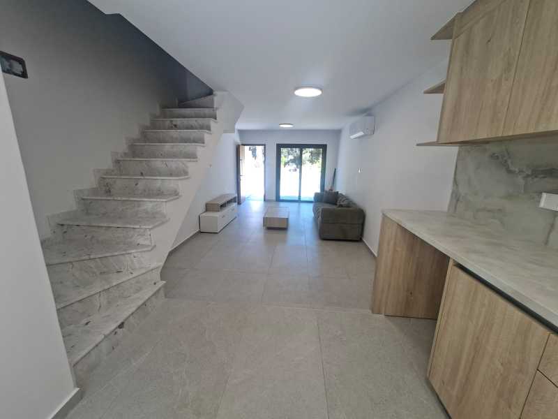 Full renovated lovely apartment