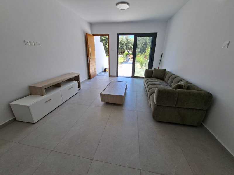 Full renovated lovely apartment