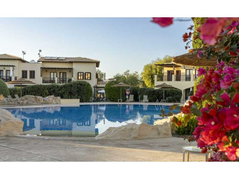 Lovely 2 bedroom apartment for long term rent in Aprhodite Hills