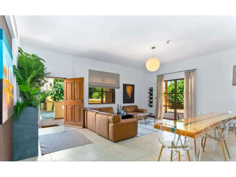 Lovely 2 bedroom apartment for long term rent in Aprhodite Hills