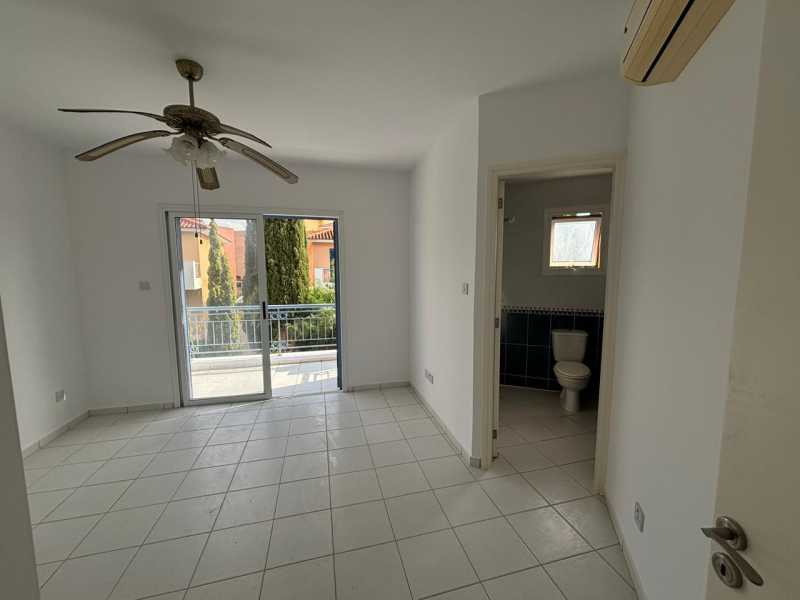 Townhouse for sale in Anarita