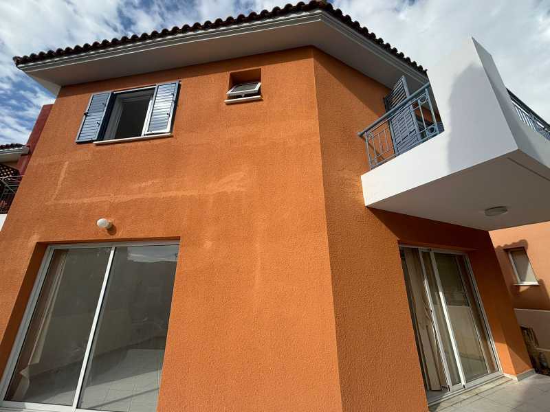 Townhouse for sale in Anarita