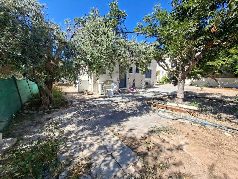 Bungalow in Paphos city