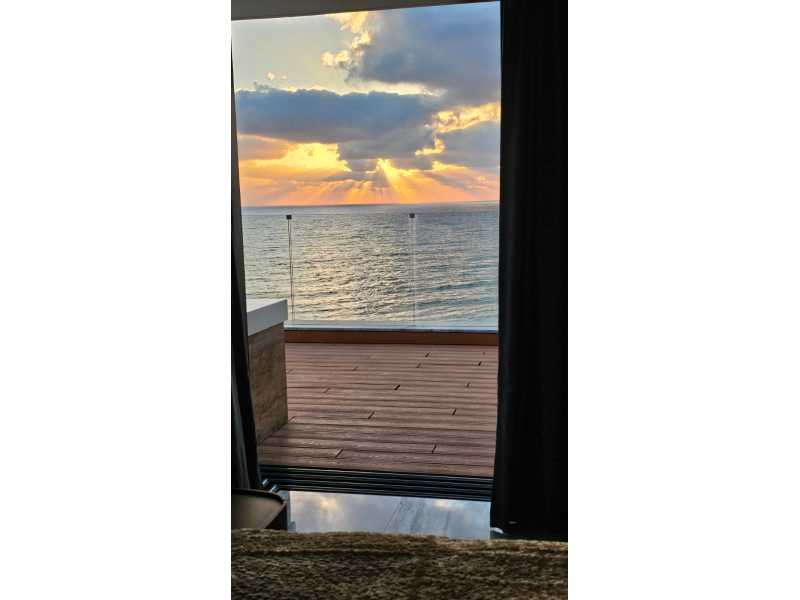 Luxury sea front villa for long term rent