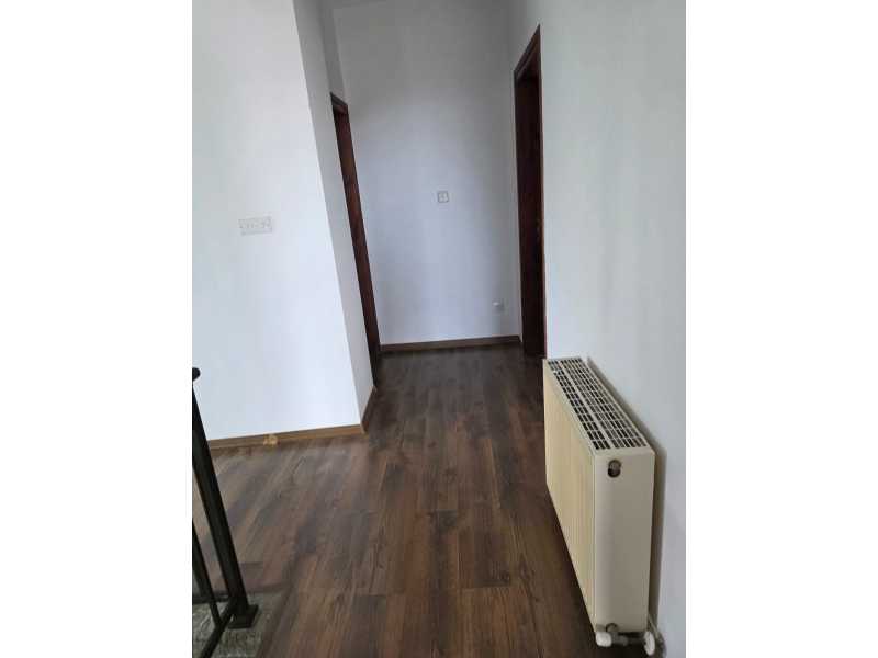 4 bedroom house in Peyia