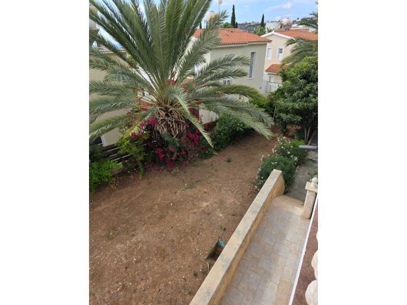 4 bedroom house in Peyia
