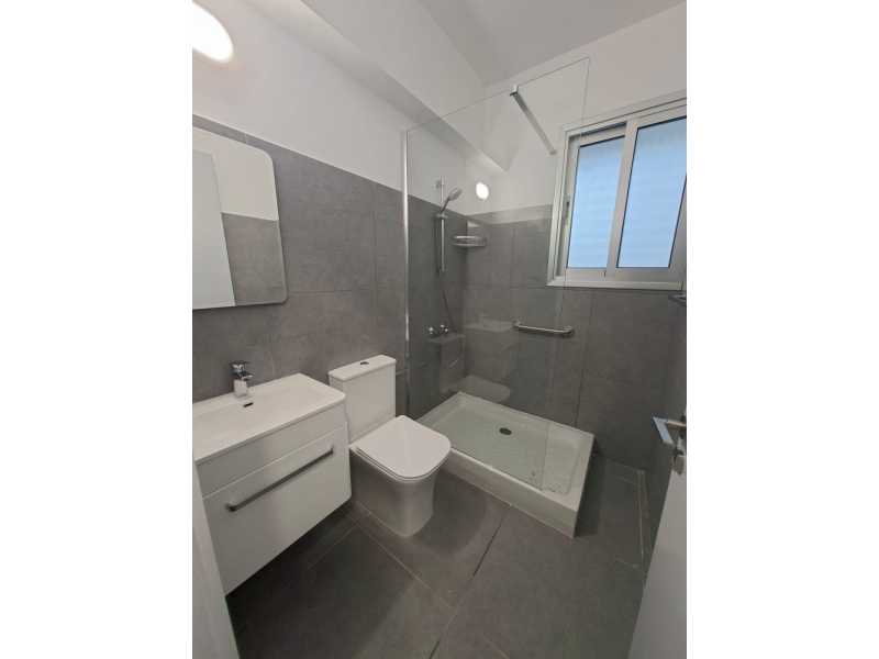 Great 2 bedroom apartment for long term rent