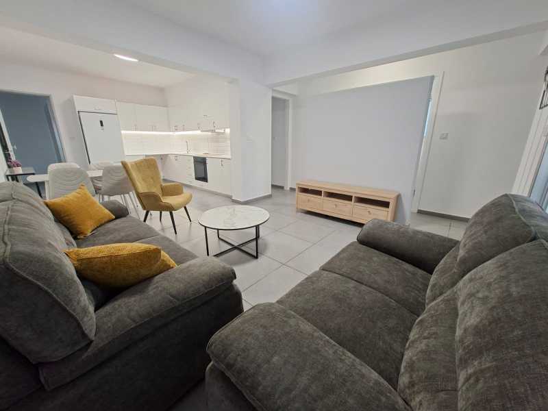 Great 2 bedroom apartment for long term rent