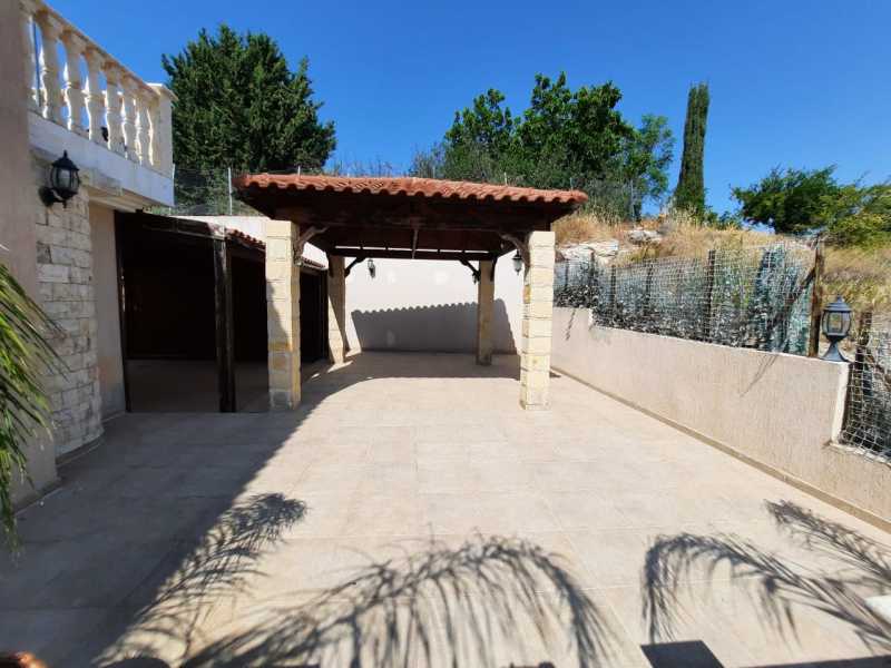 Spacious 3 bed plus villa in Timi 