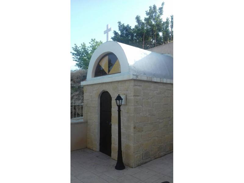 Spacious 3 bed plus villa in Timi
