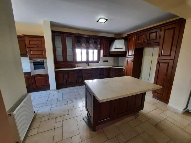Spacious 3 bed plus villa in Timi