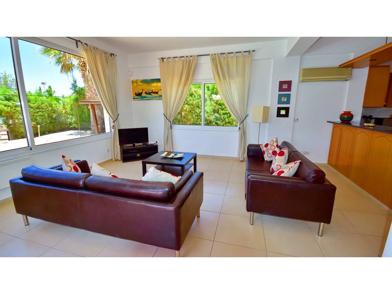 3 bedroom detached villa for mid term rent