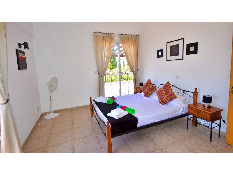 3 bedroom detached villa for mid term rent