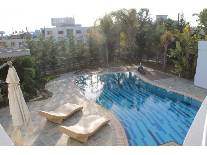 5 bedroom luxury villa in Paphos 