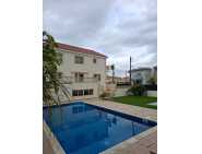 Spacious villa for long term rent