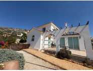 Unfurnished house for rent in Peyia