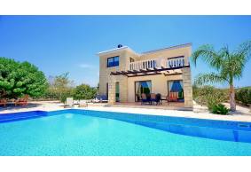 3 bedroom modern luxury villa in coral bay for holiday rentals 