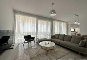 Luxury brand new apartment for long term rent 