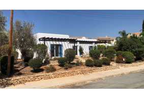 Bungalow 3 bedroom for long term rent